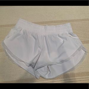 Rare - LuluLemon Anew 4’ White Shorts